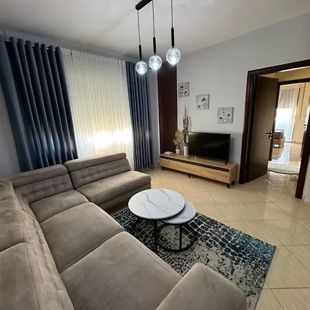 Downtown Finesse Apartment Tirana